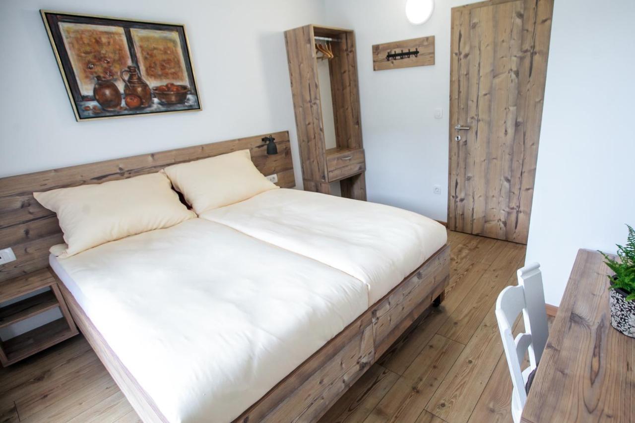 Hisa Poljana Rooms Prevalje Экстерьер фото