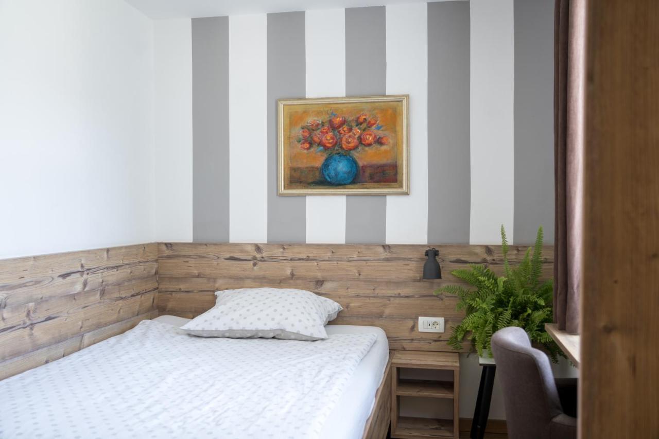 Hisa Poljana Rooms Prevalje Экстерьер фото