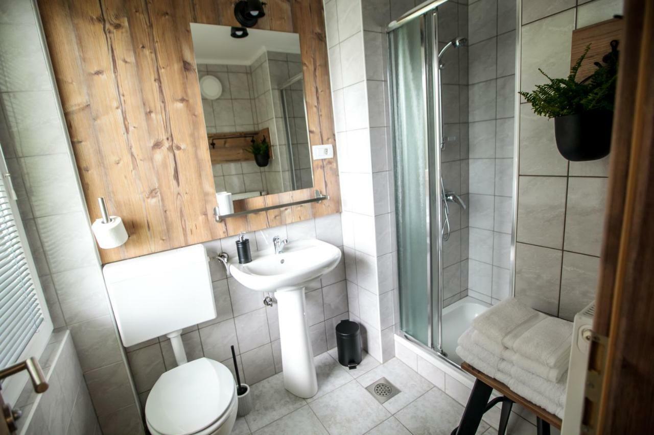Hisa Poljana Rooms Prevalje Экстерьер фото